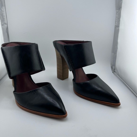 Coach sz 8M Fortune heels - Picture 10 of 12